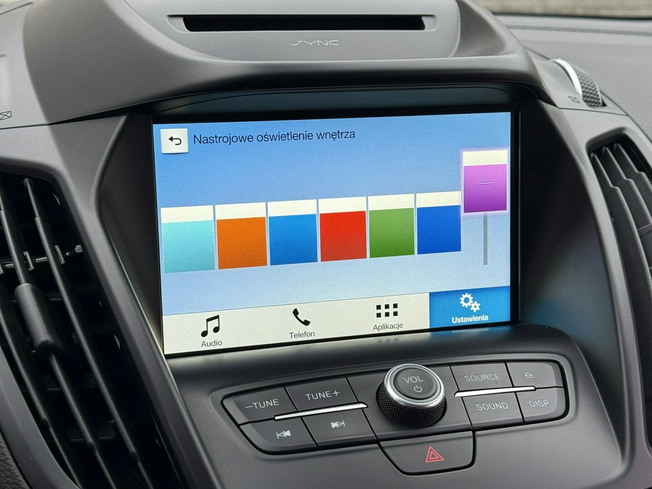 Ford Kuga - Zdjęcie 17