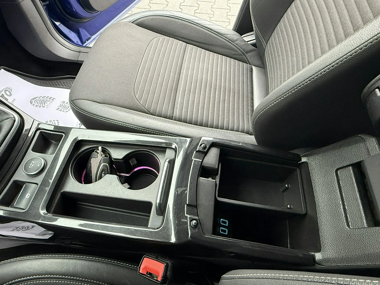 Ford Kuga - Zdjęcie 16