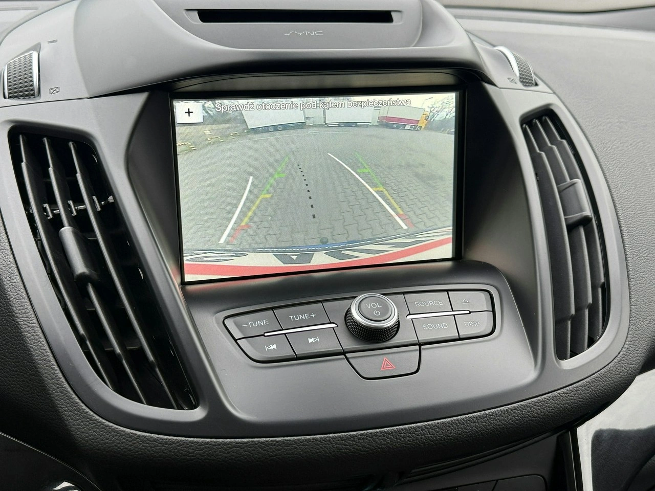 Ford Kuga - Zdjęcie 5