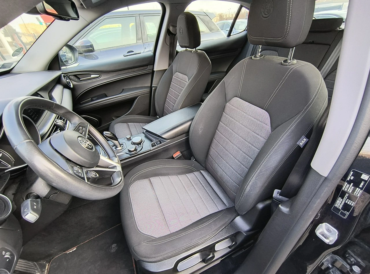 Alfa Romeo Stelvio - Zdjęcie 12