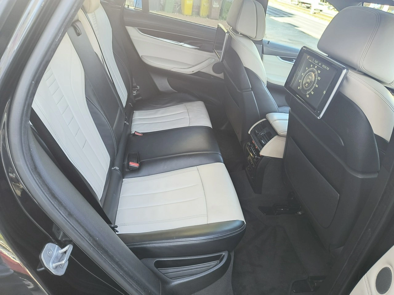 BMW X6 M50 - Zdjęcie 12