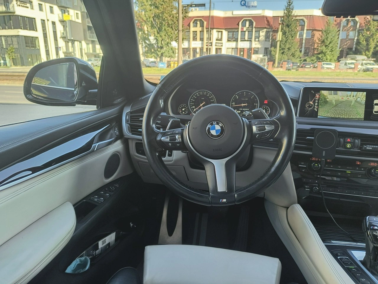 BMW X6 M50 - Zdjęcie 15