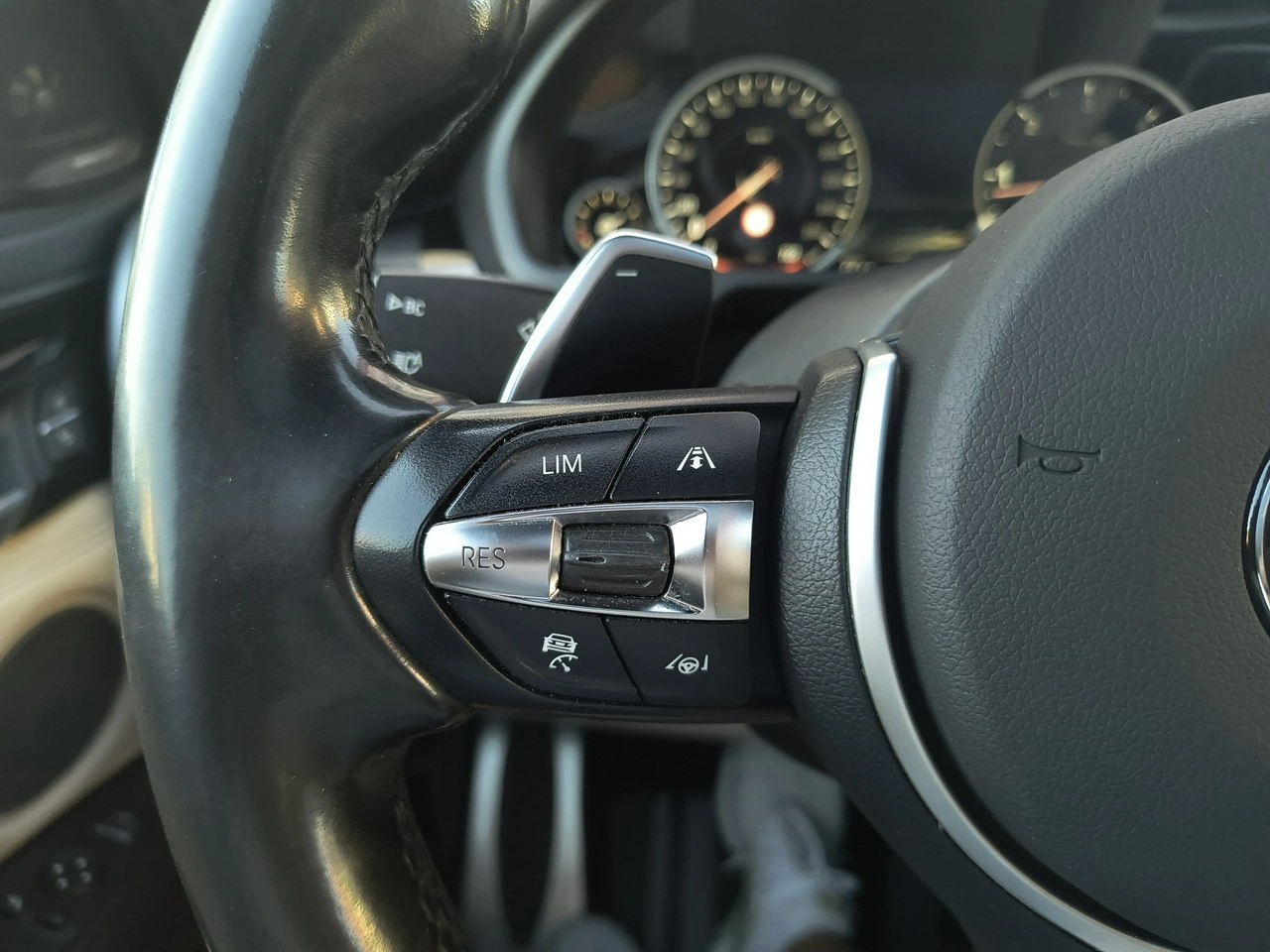 BMW X6 M50 - Zdjęcie 24