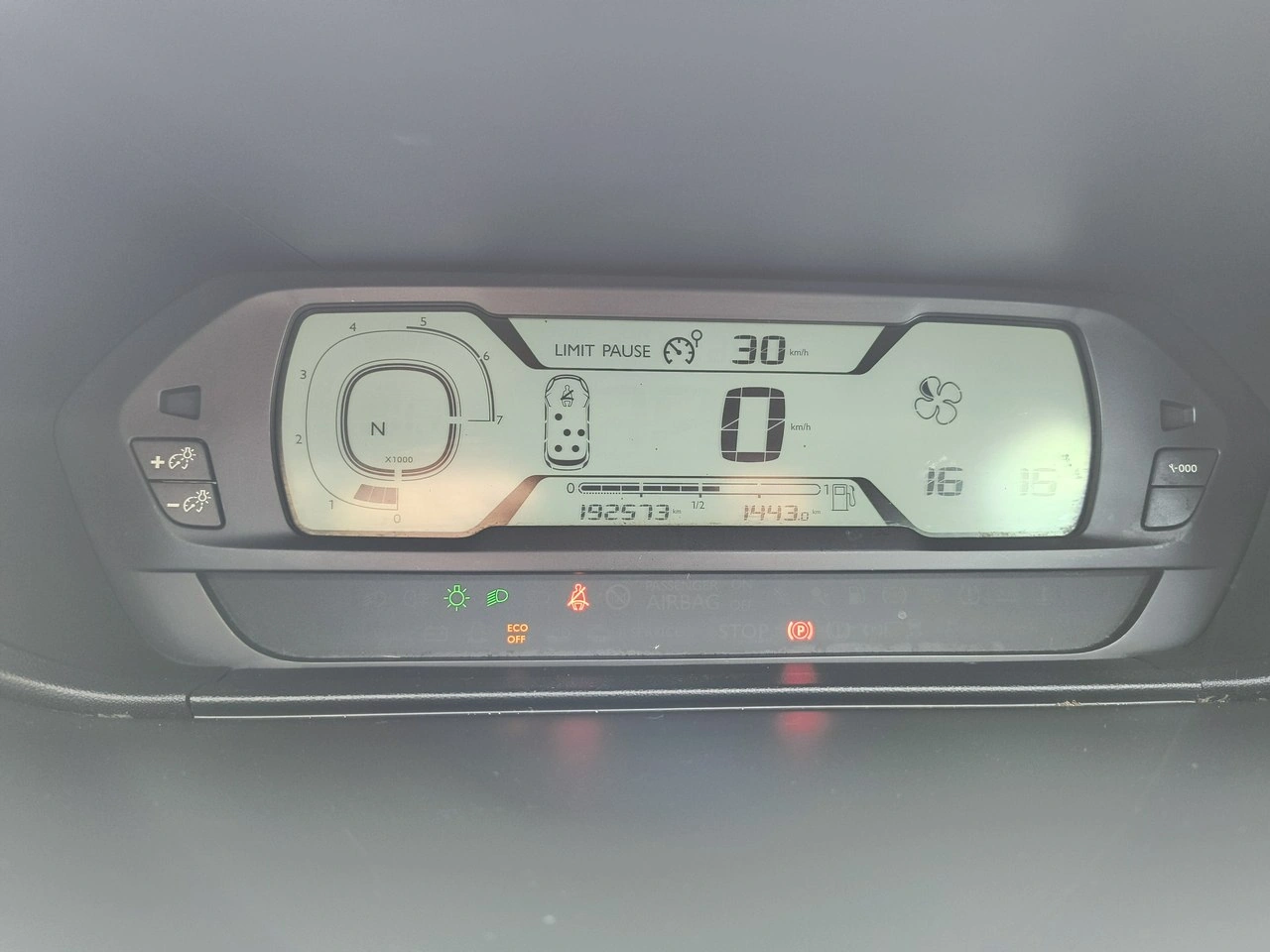 Citroën C4 Picasso - Zdjęcie 20