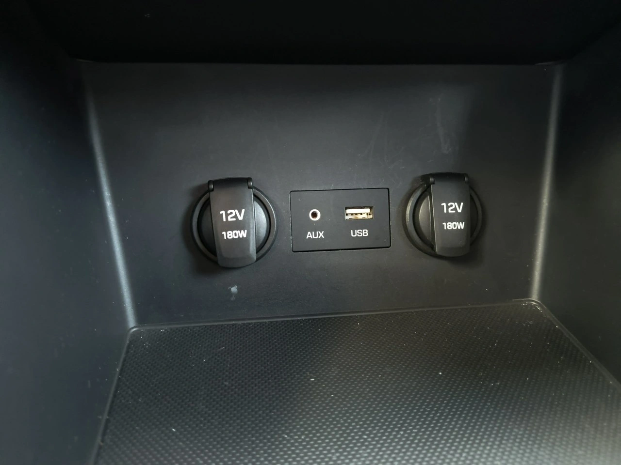 Hyundai i30 - Zdjęcie 25