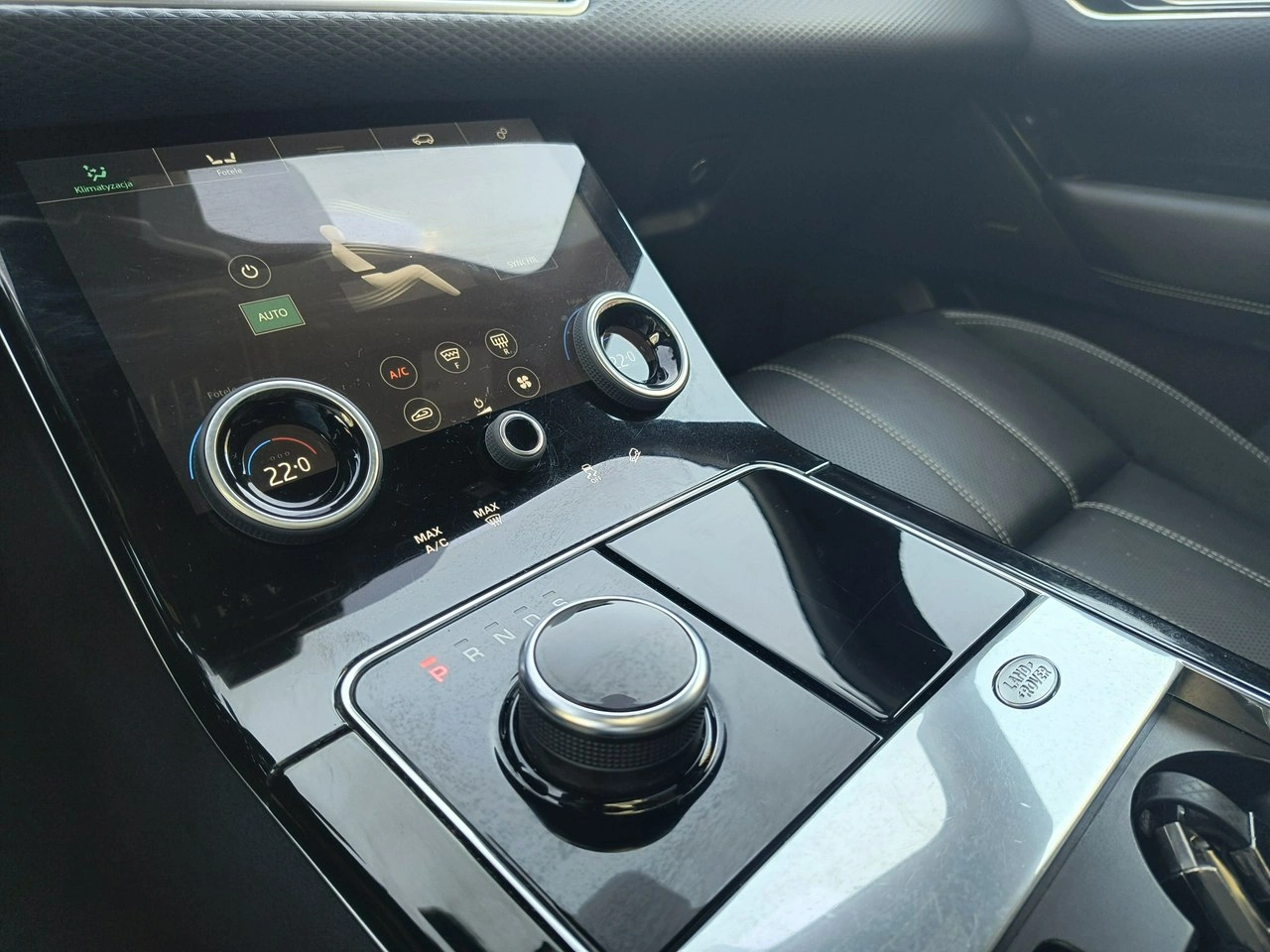 Land Rover Range Rover Velar - Zdjęcie 18