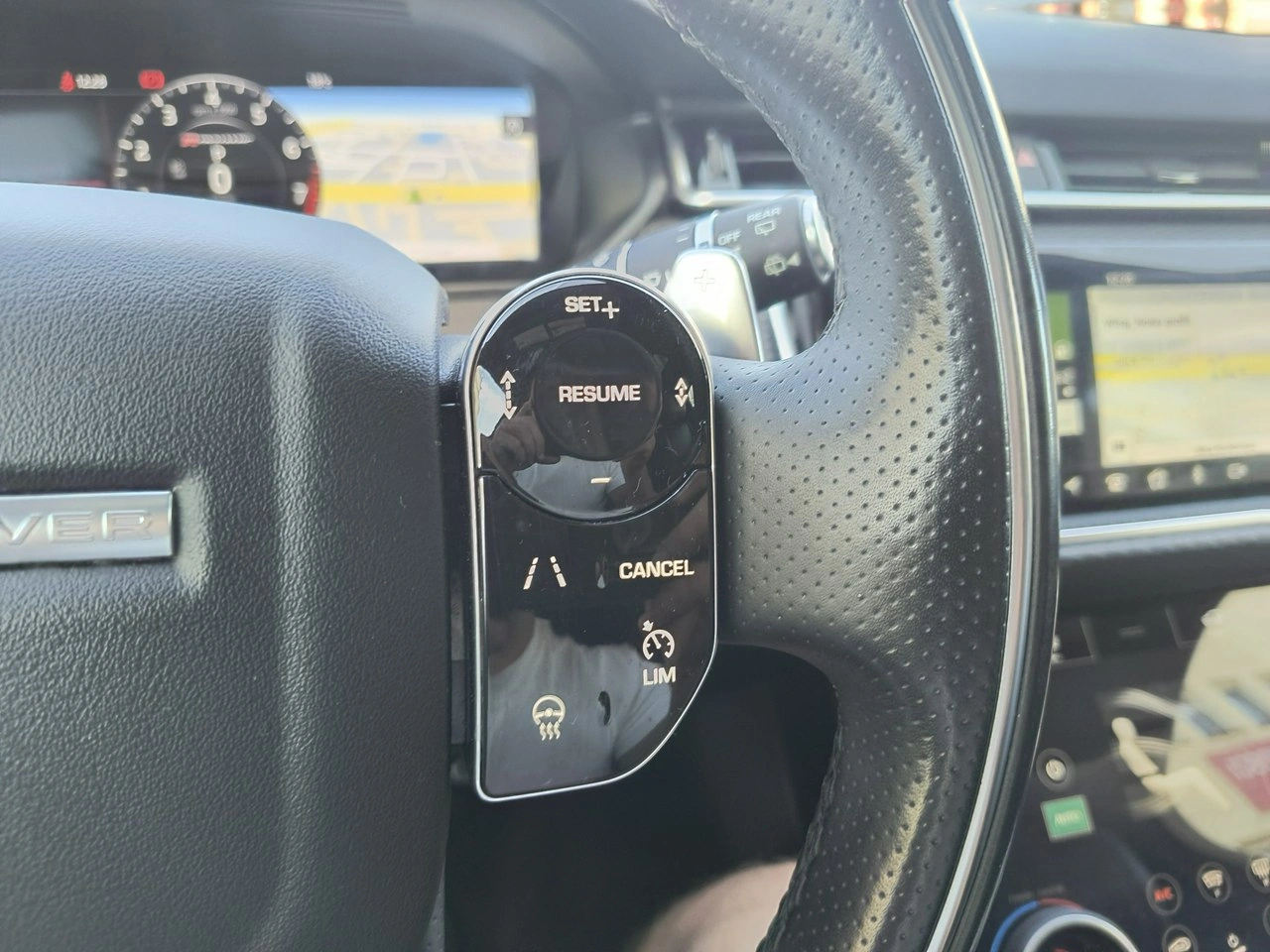 Land Rover Range Rover Velar - Zdjęcie 21