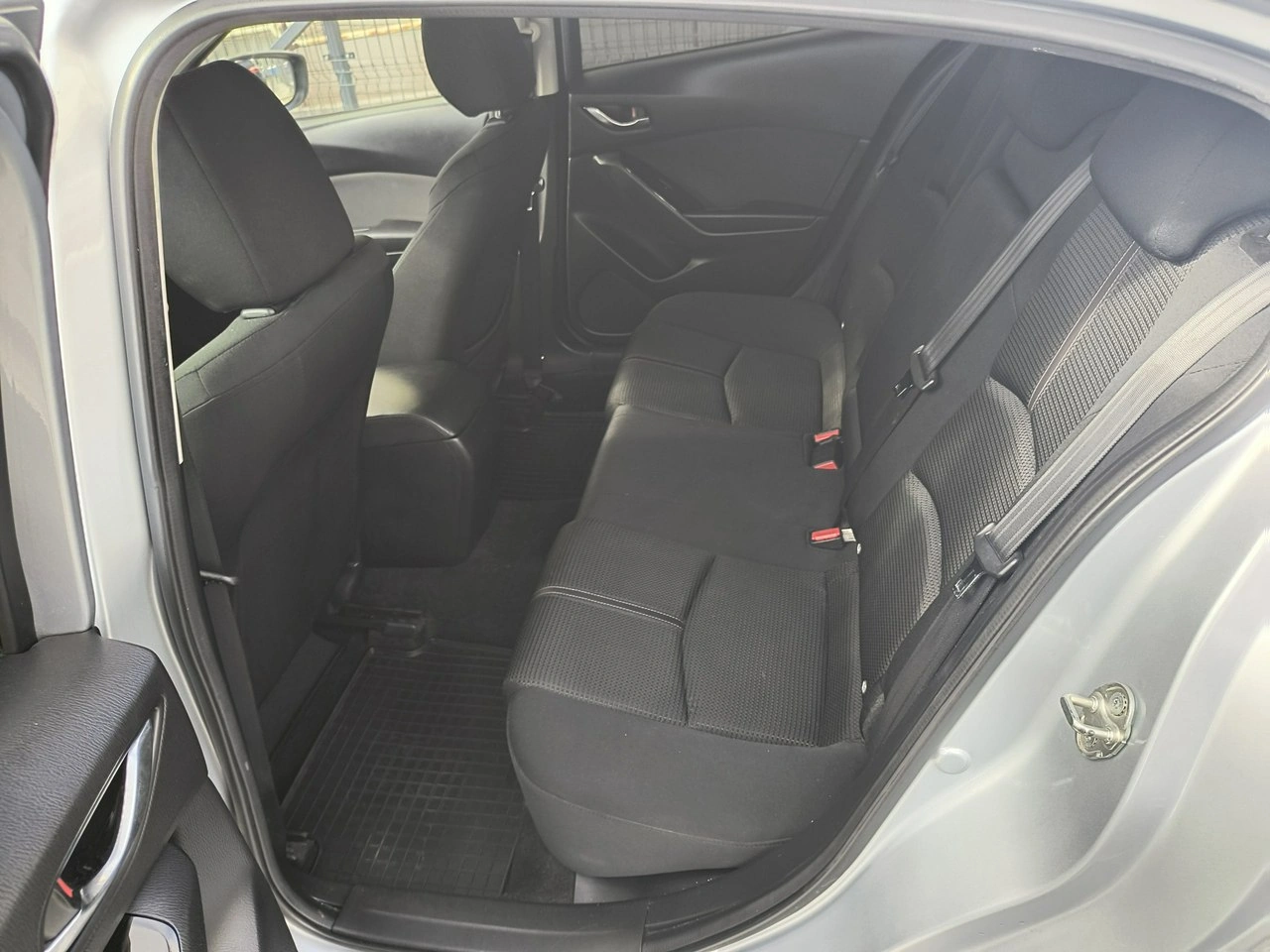 Mazda 3 - Zdjęcie 10