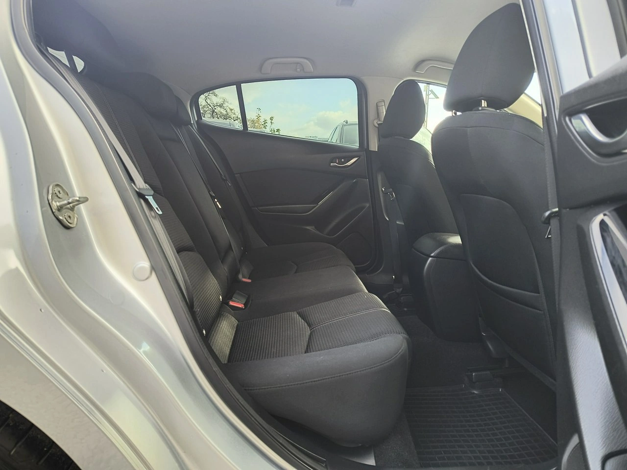 Mazda 3 - Zdjęcie 11