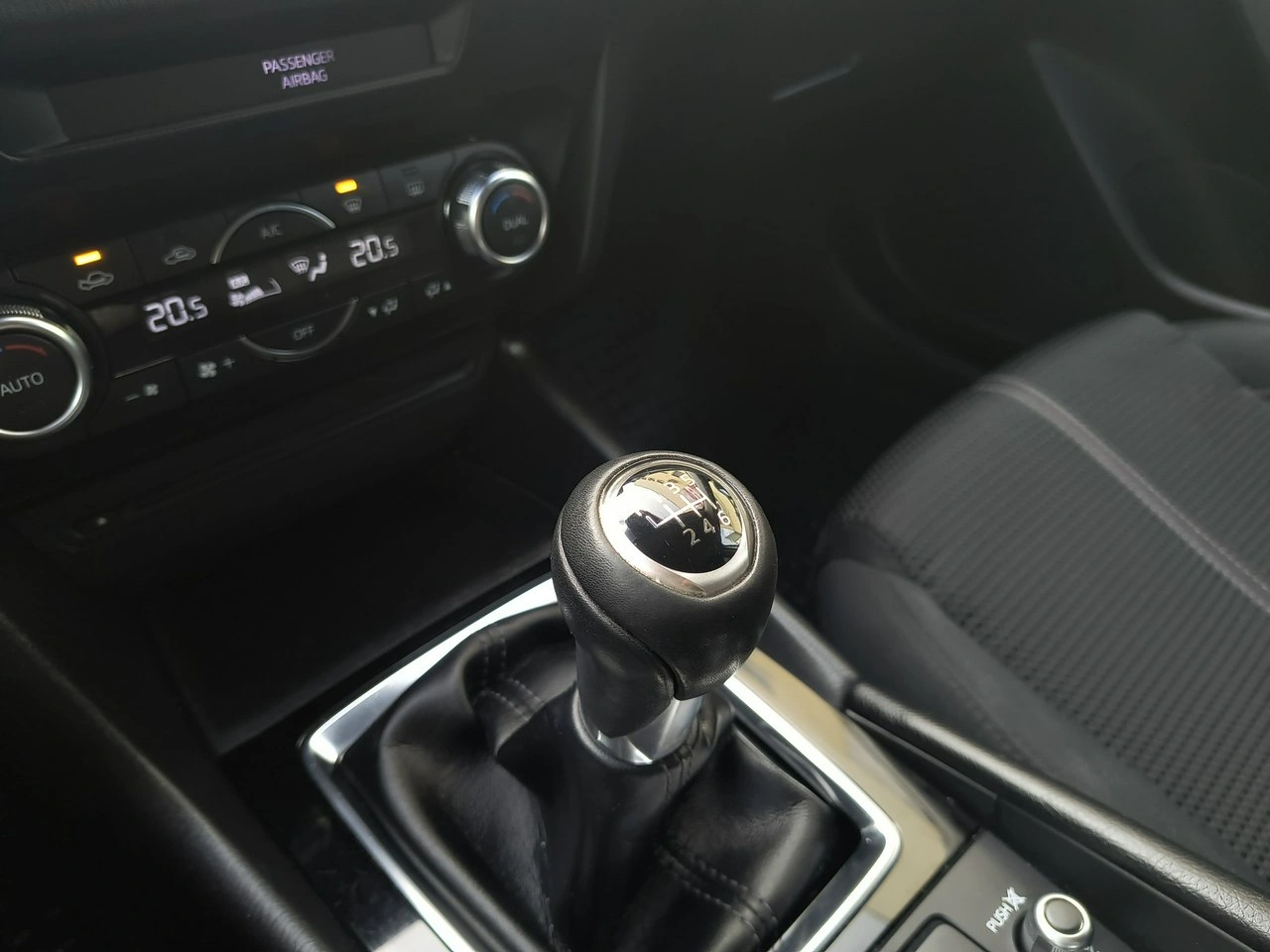 Mazda 3 - Zdjęcie 20