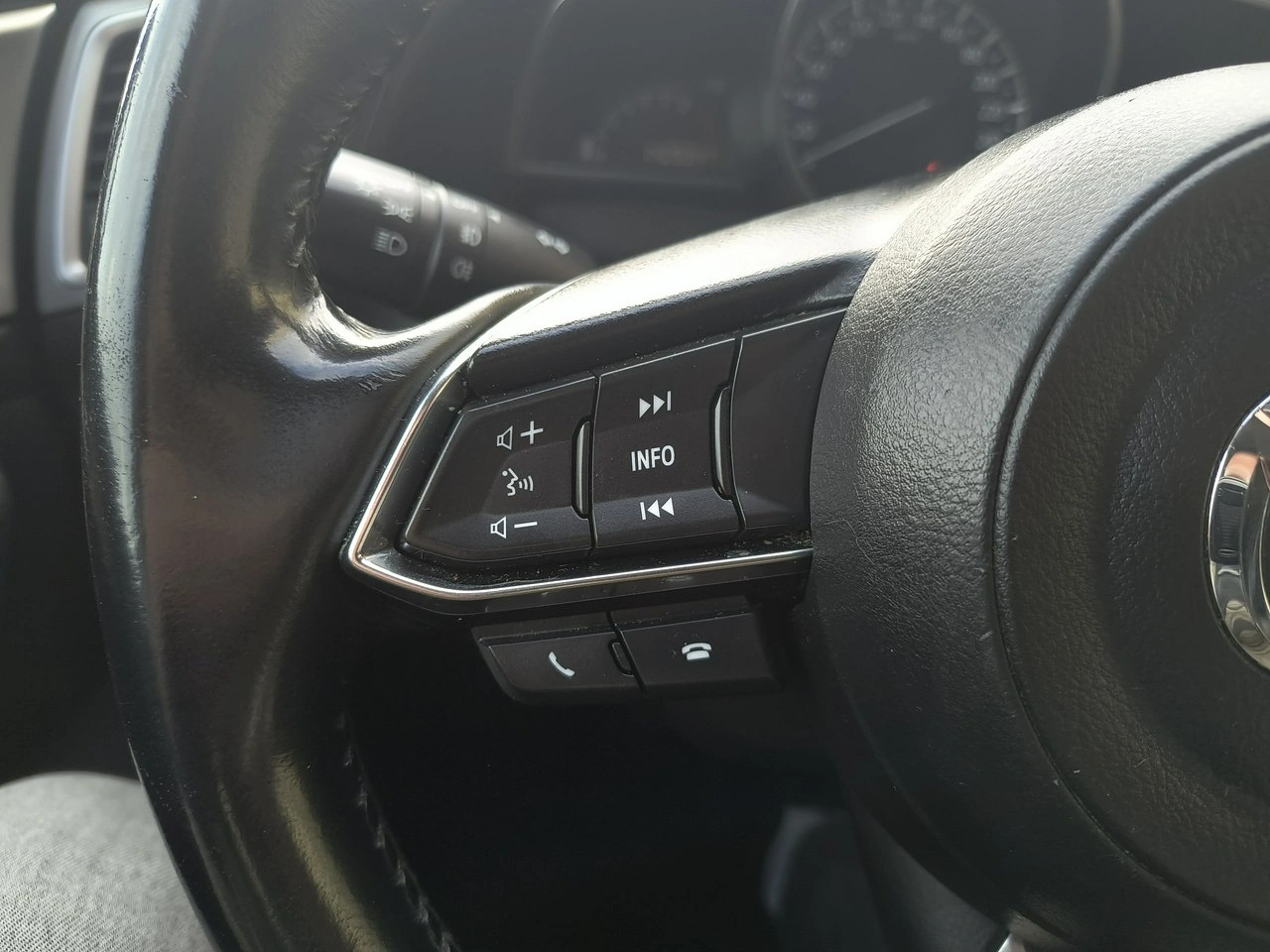 Mazda 3 - Zdjęcie 23