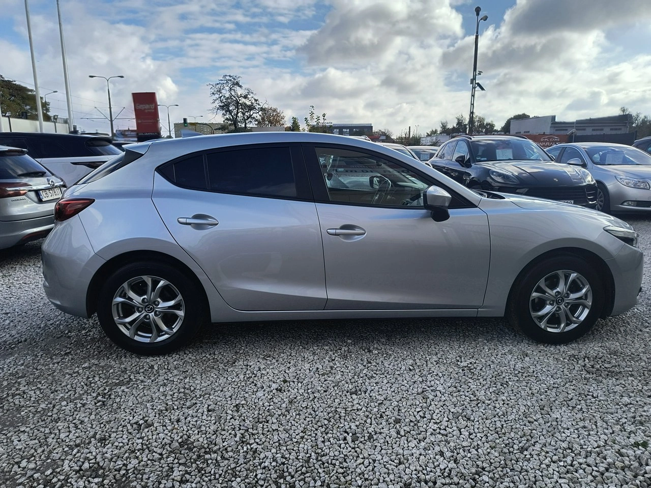 Mazda 3 - Zdjęcie 28