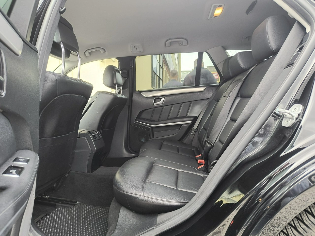 Mercedes E 350 - Zdjęcie 9