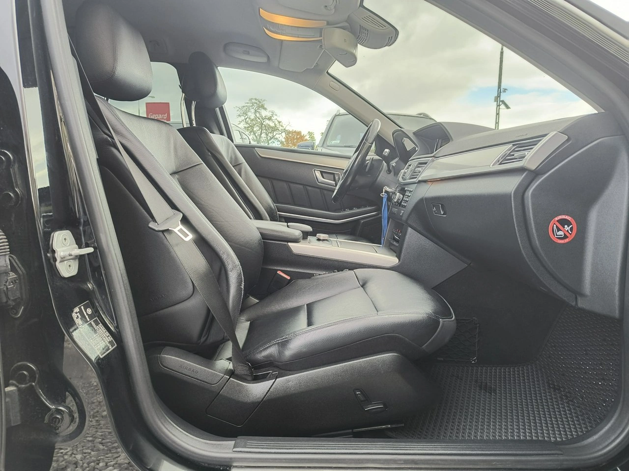 Mercedes E 350 - Zdjęcie 12