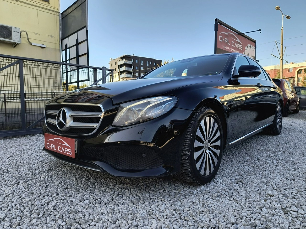 Mercedes E 400 - Zdjęcie 28