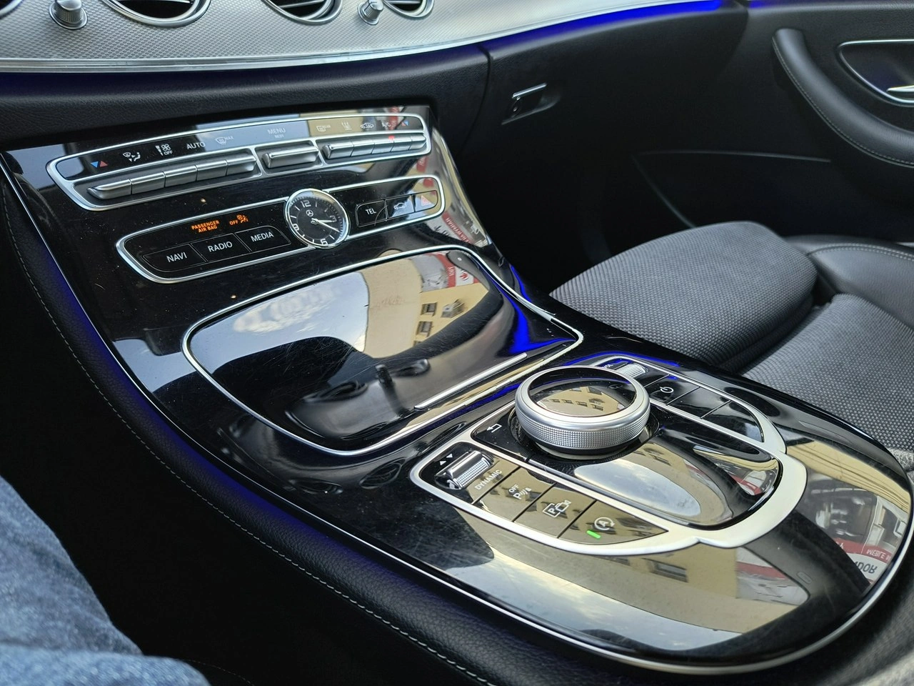 Mercedes E 400 - Zdjęcie 19