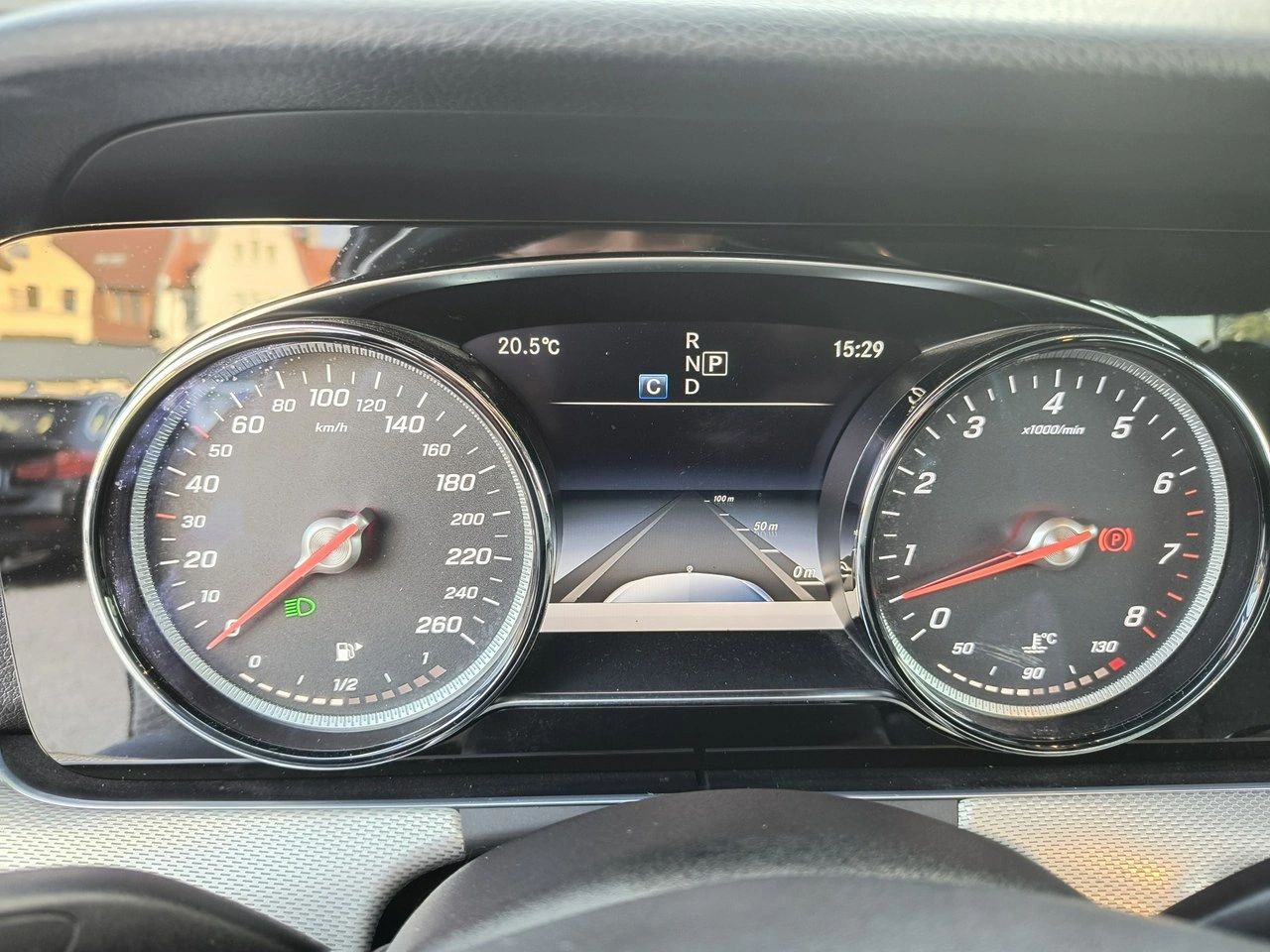 Mercedes E 400 - Zdjęcie 26