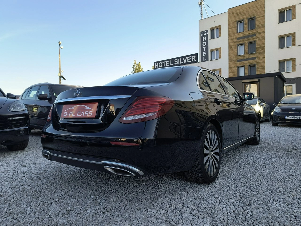 Mercedes E 400 - Zdjęcie 30
