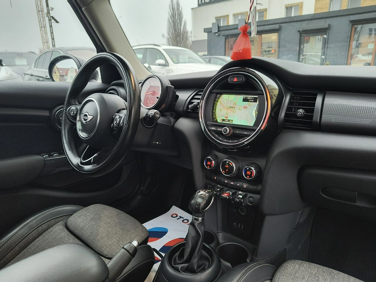 MINI Cooper - Zdjęcie 17