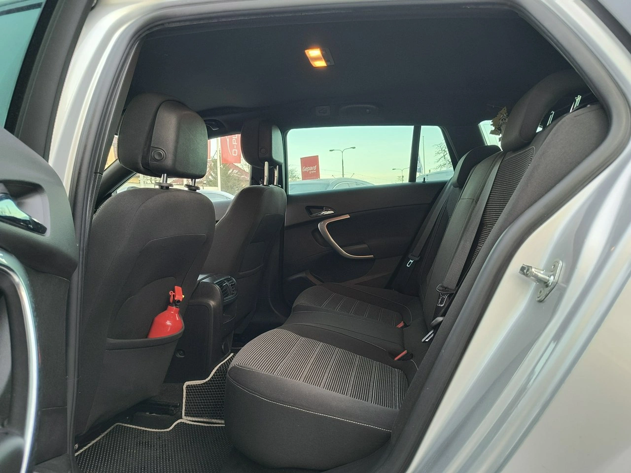 Opel Insignia - Zdjęcie 9