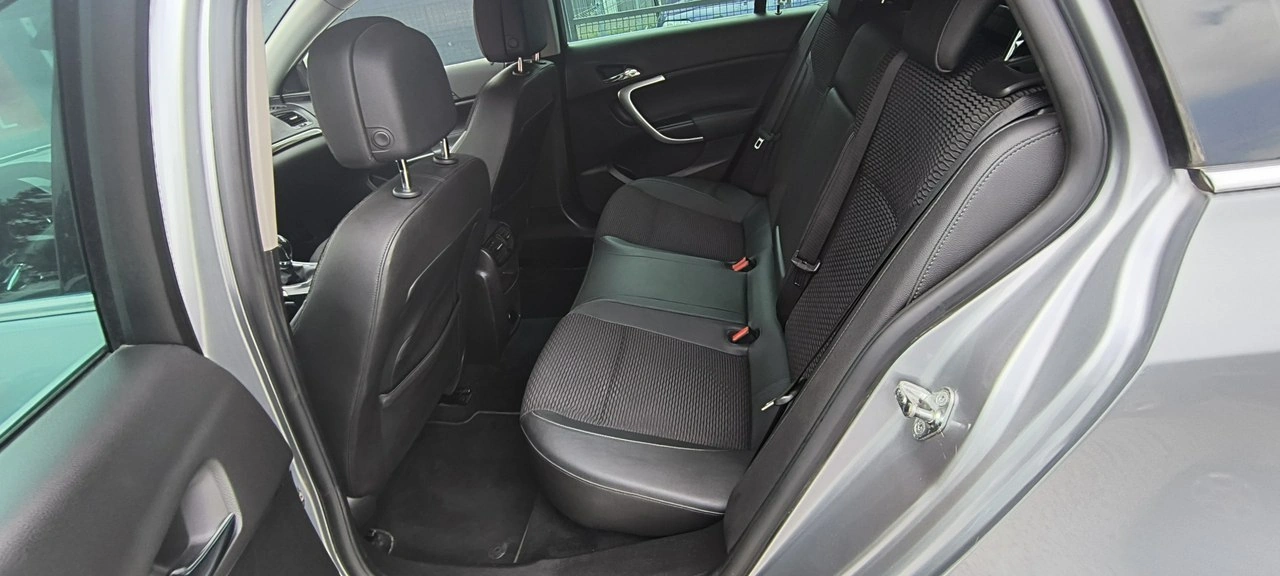 Opel Insignia - Zdjęcie 10