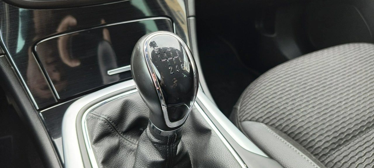 Opel Insignia - Zdjęcie 17