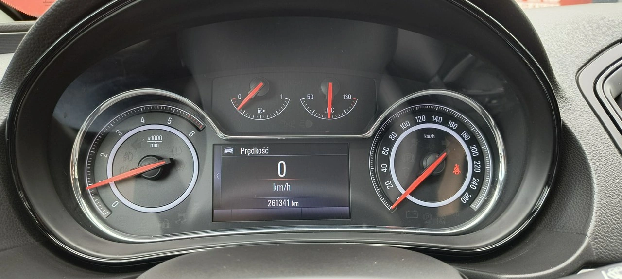 Opel Insignia - Zdjęcie 20