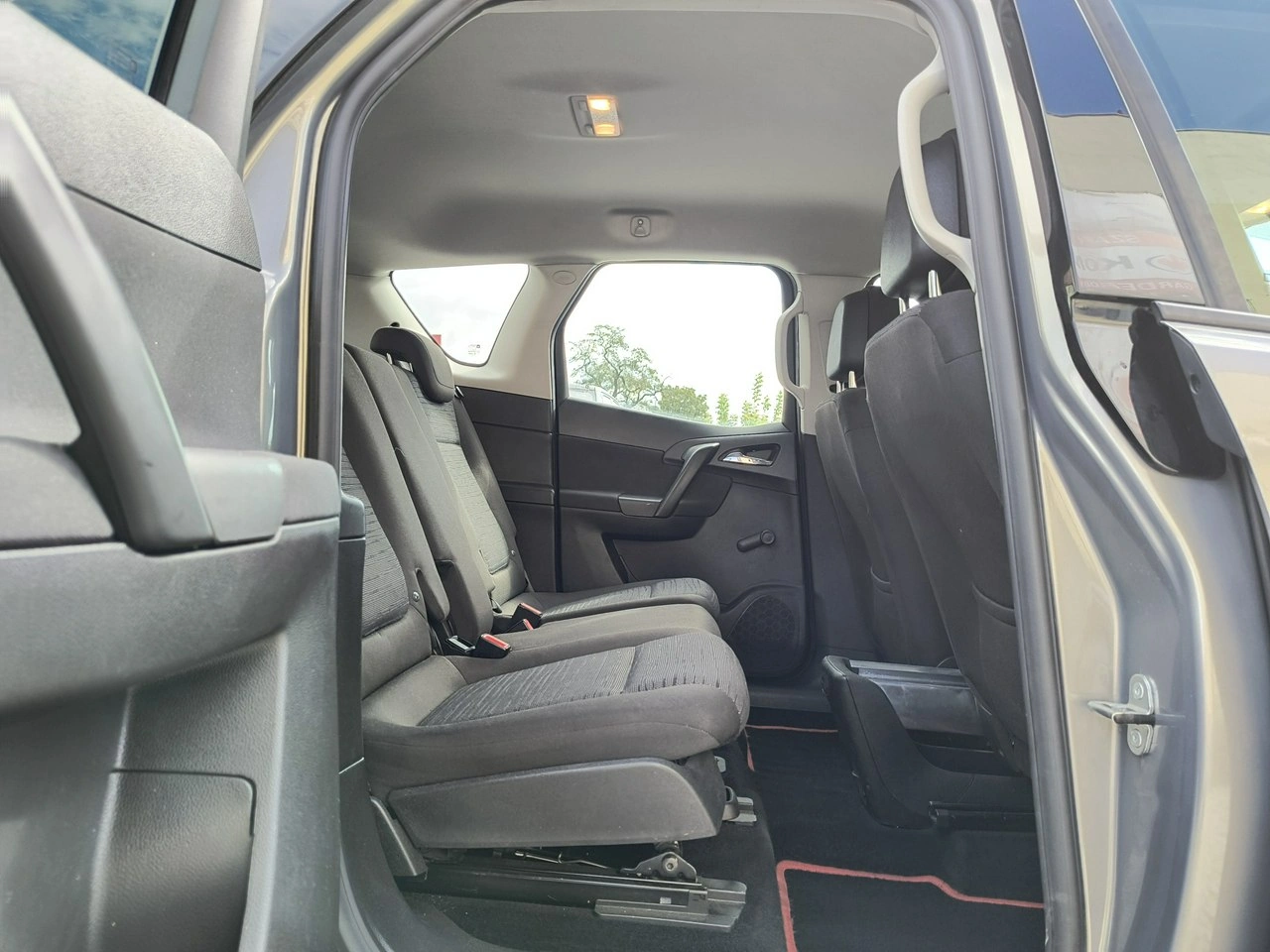 Opel Meriva - Zdjęcie 11