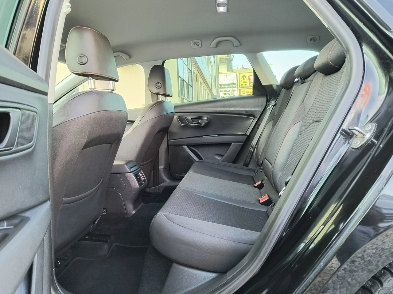 Seat Leon - Zdjęcie 9