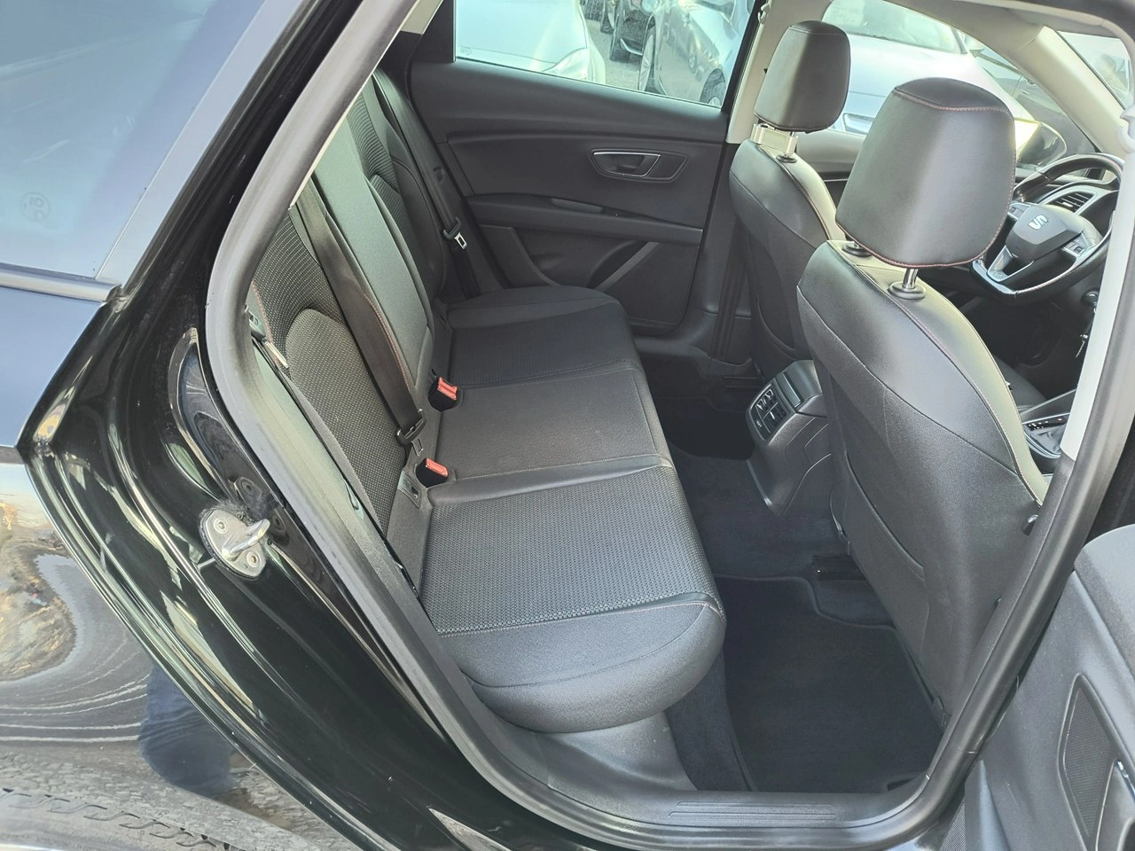 Seat Leon - Zdjęcie 12