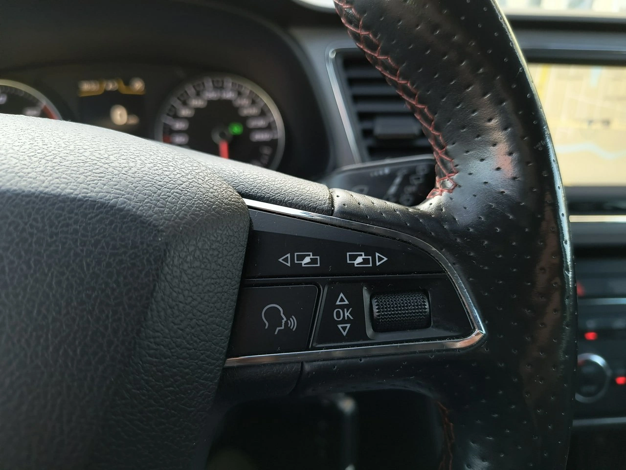 Seat Leon - Zdjęcie 21