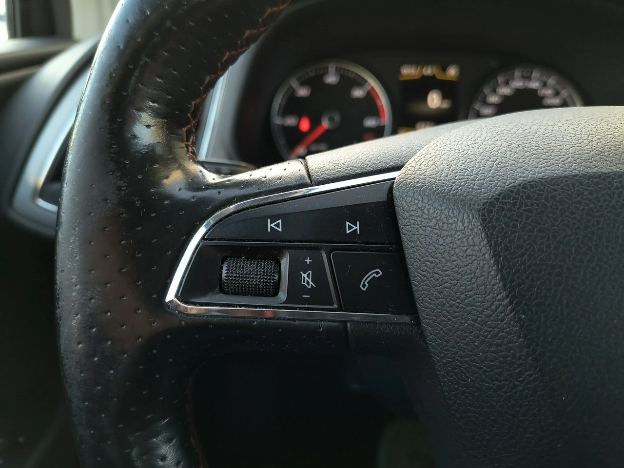 Seat Leon - Zdjęcie 22