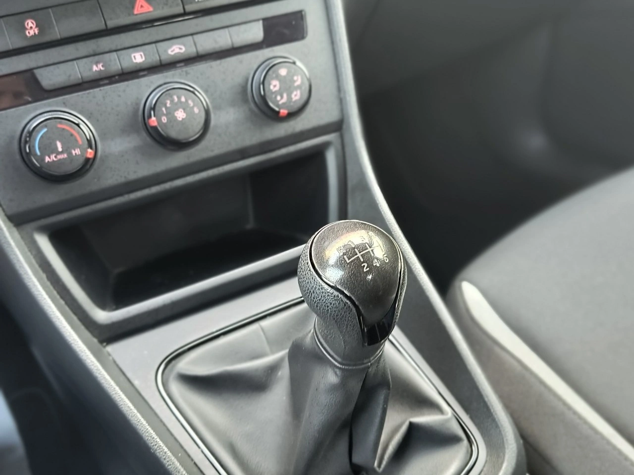 Seat Leon - Zdjęcie 25