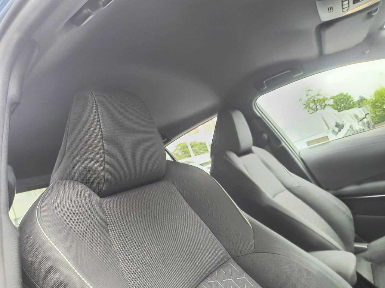 Toyota Corolla - Zdjęcie 16