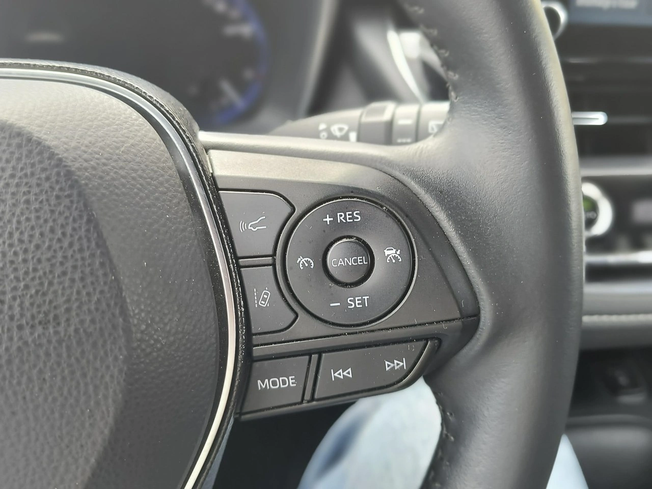 Toyota Corolla - Zdjęcie 18