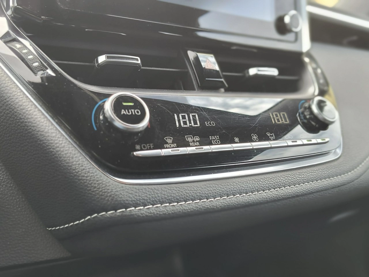 Toyota Corolla - Zdjęcie 21