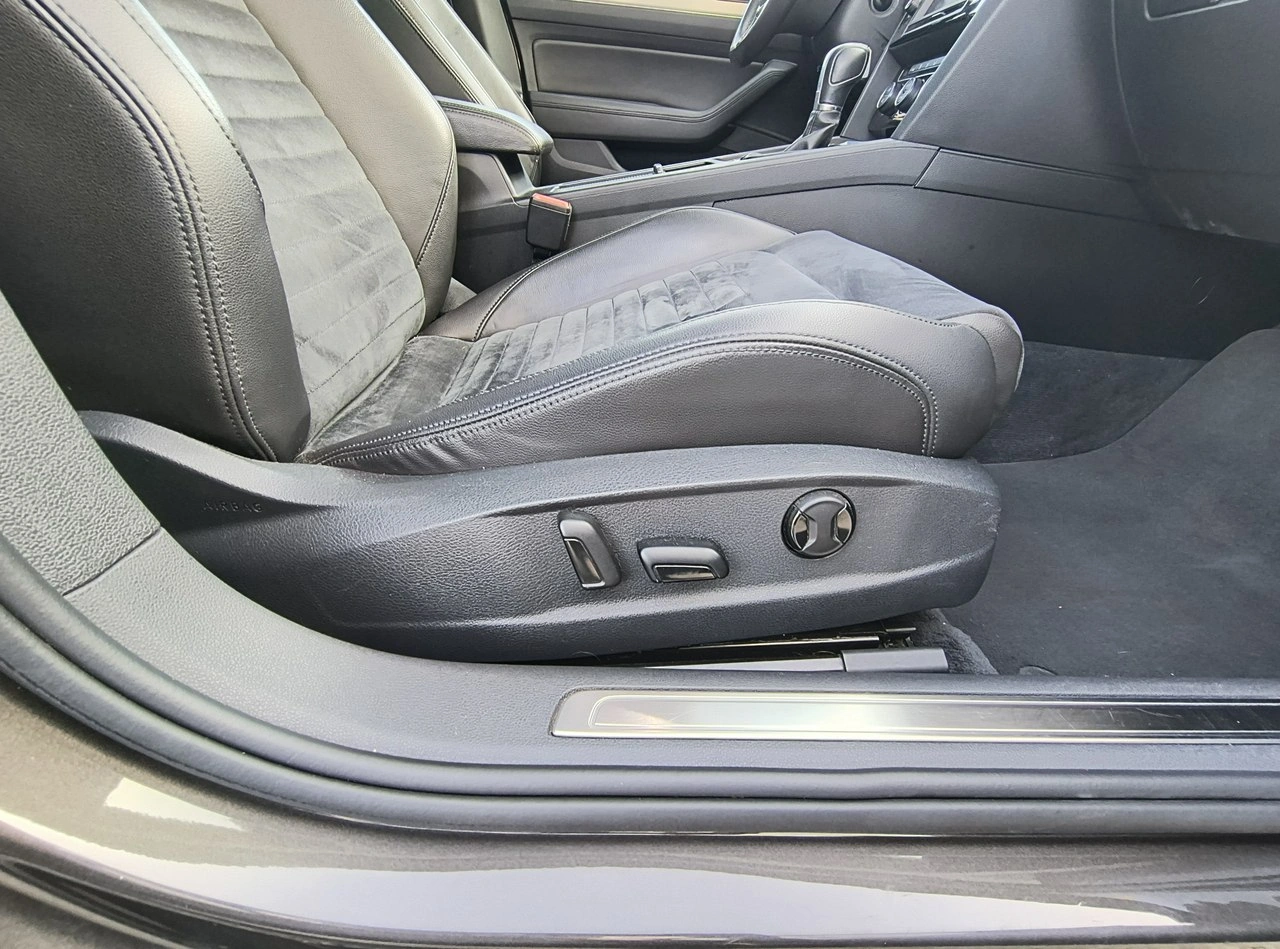 Volkswagen Passat - Zdjęcie 16