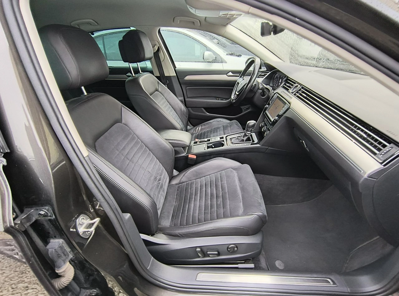 Volkswagen Passat - Zdjęcie 15