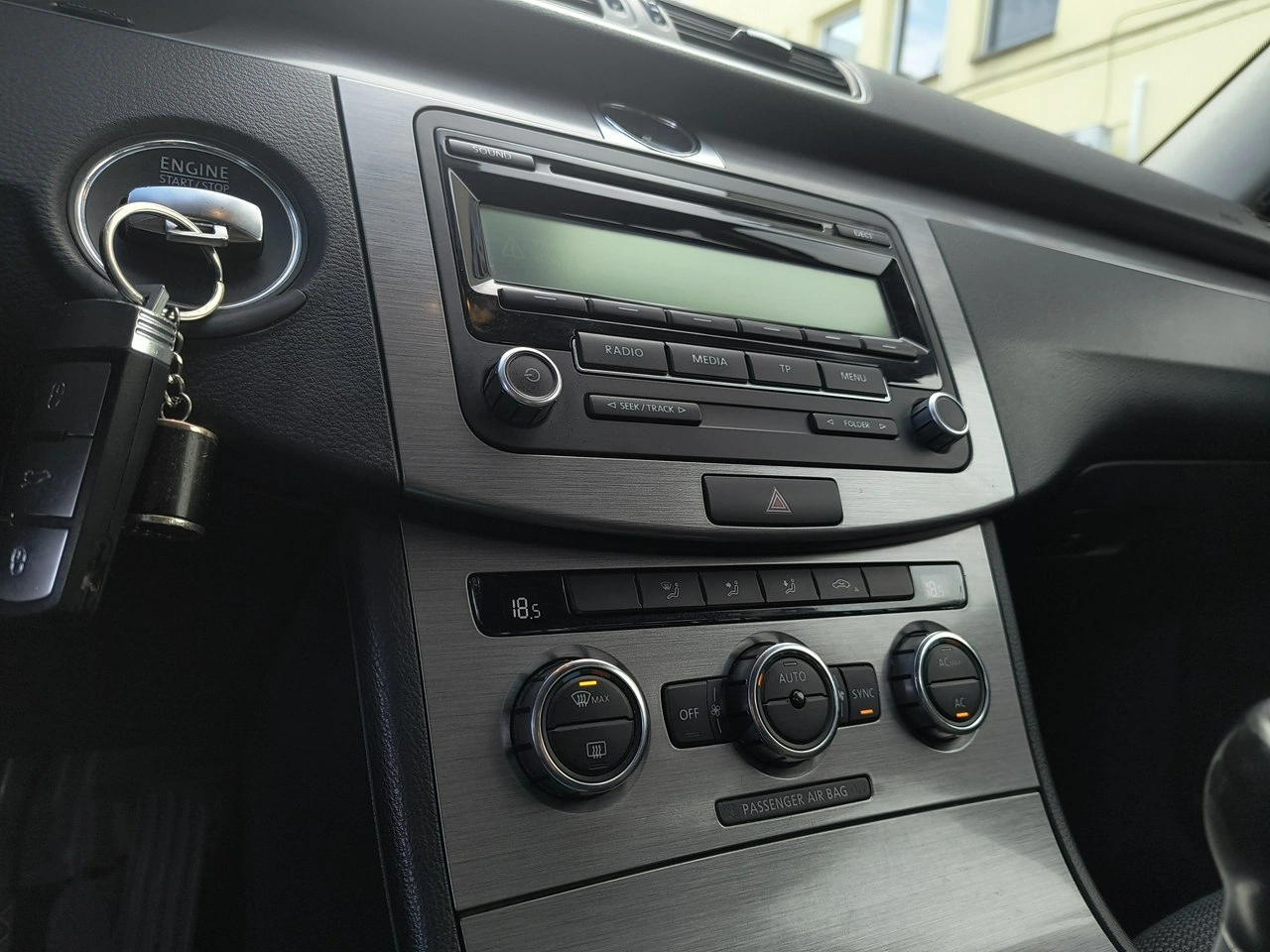 Volkswagen Passat - Zdjęcie 16