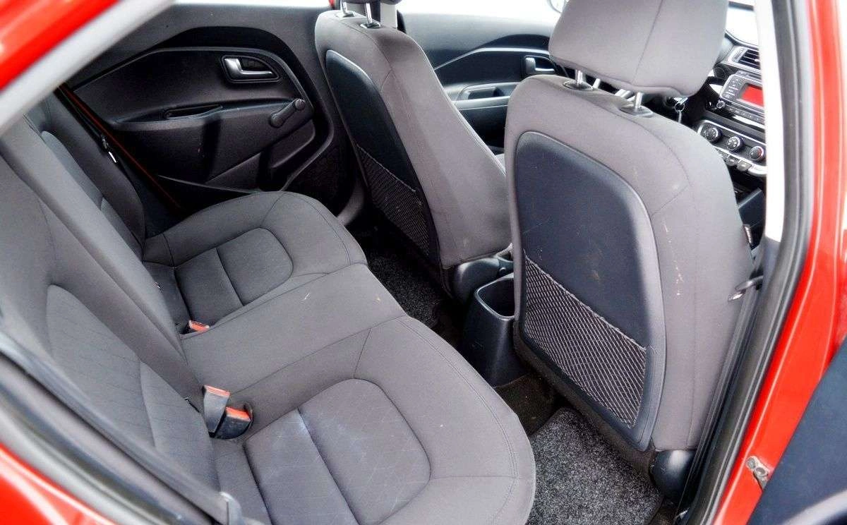 Kia Rio - Zdjęcie 17