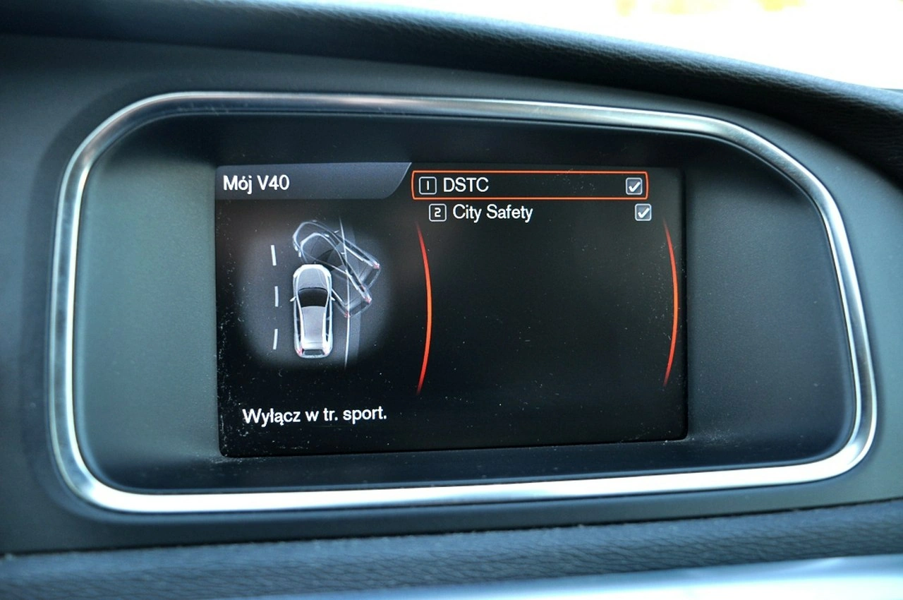 Volvo V40 Cross Country - Zdjęcie 21