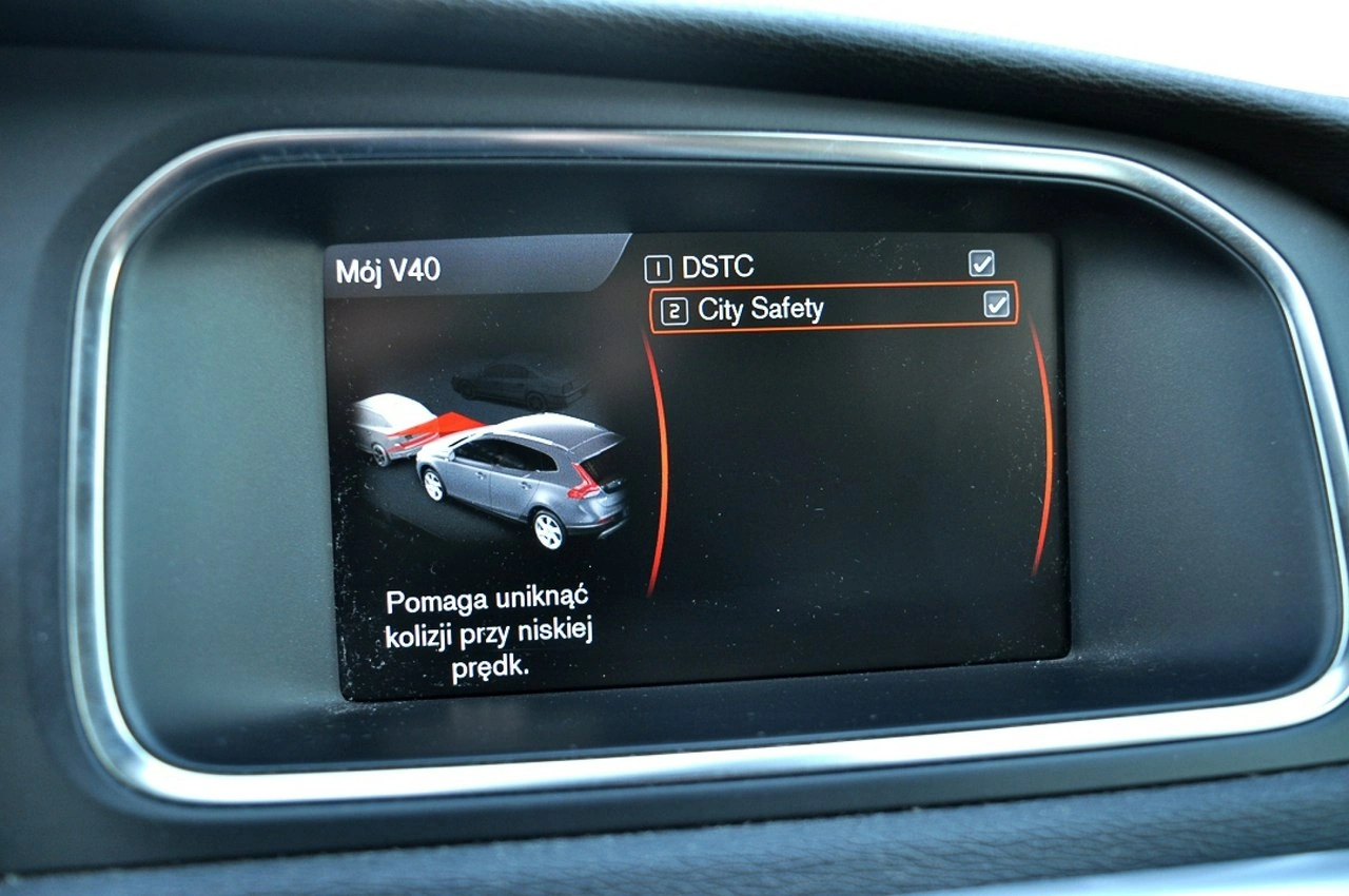 Volvo V40 Cross Country - Zdjęcie 22