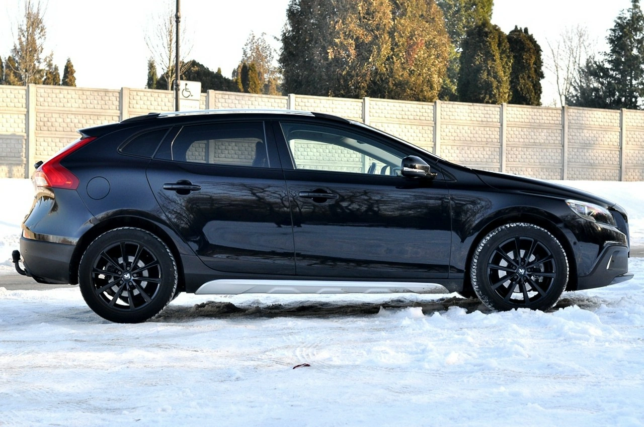 Volvo V40 Cross Country - Zdjęcie 32