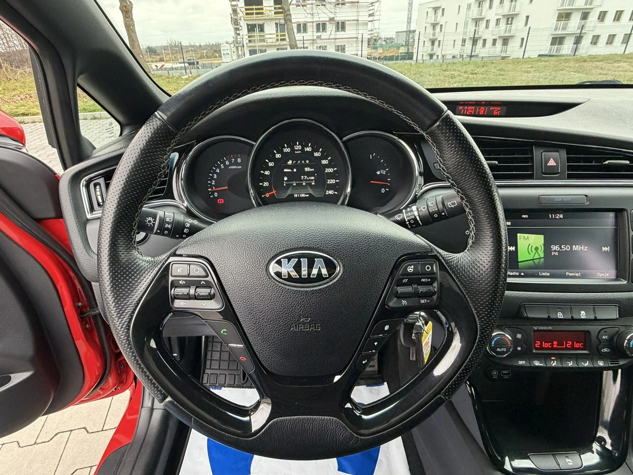Kia Ceed - Zdjęcie 20