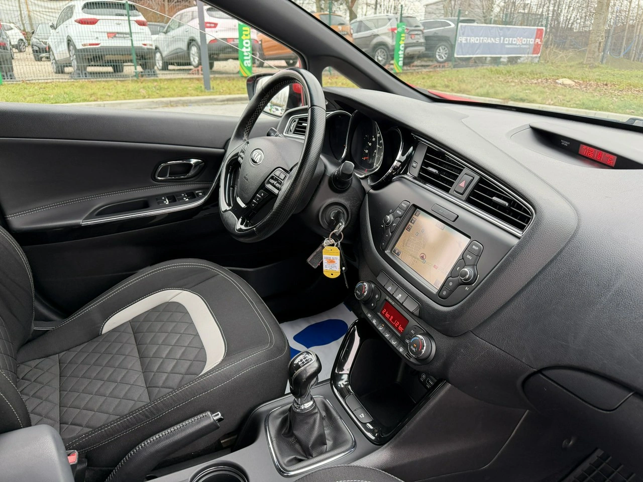 Kia Ceed - Zdjęcie 36