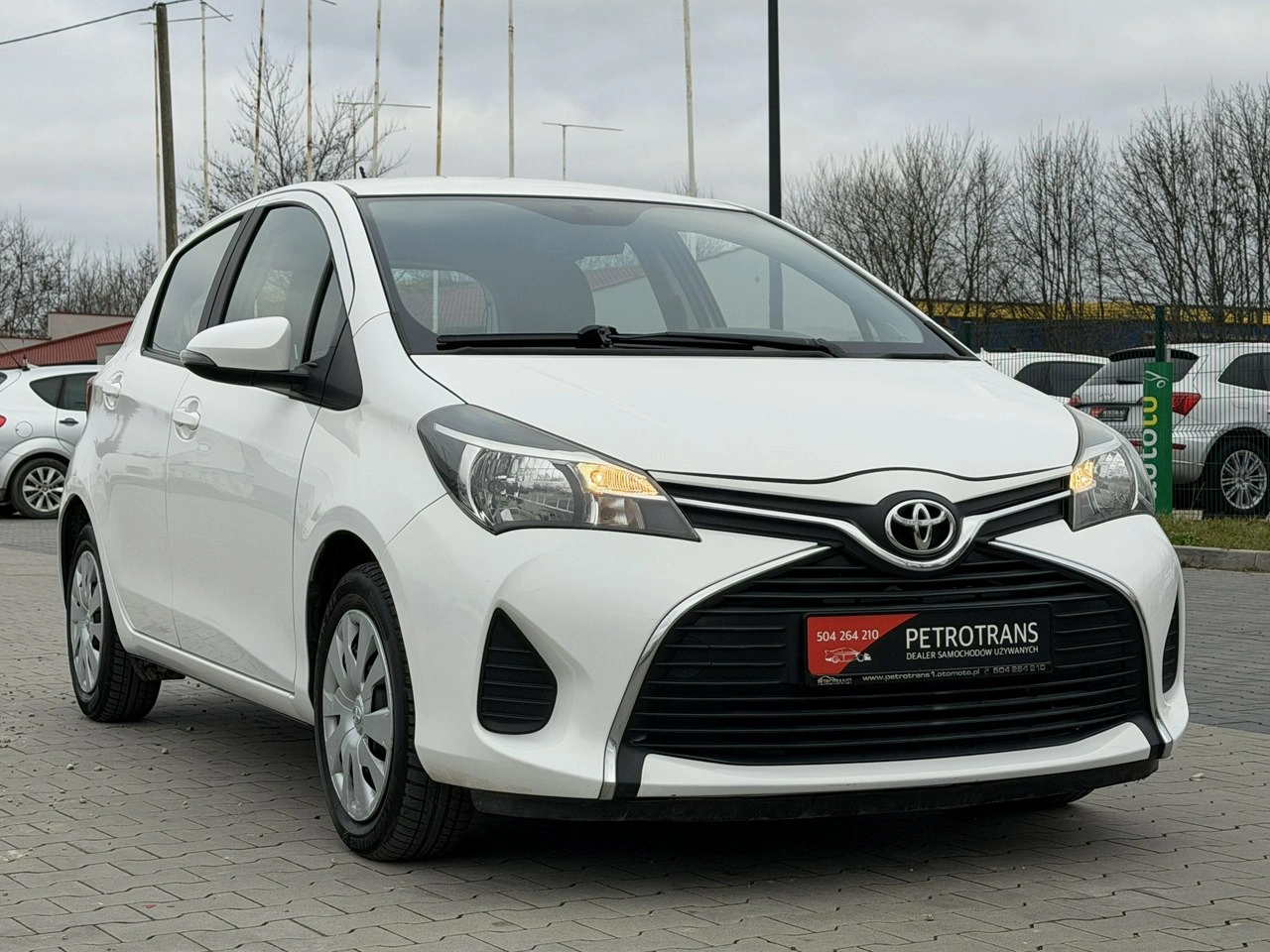 Toyota Yaris - Zdjęcie 10