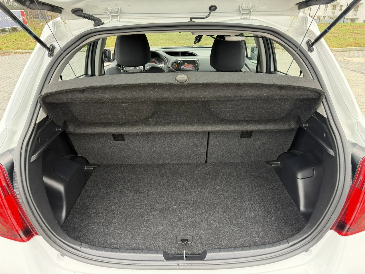 Toyota Yaris - Zdjęcie 26