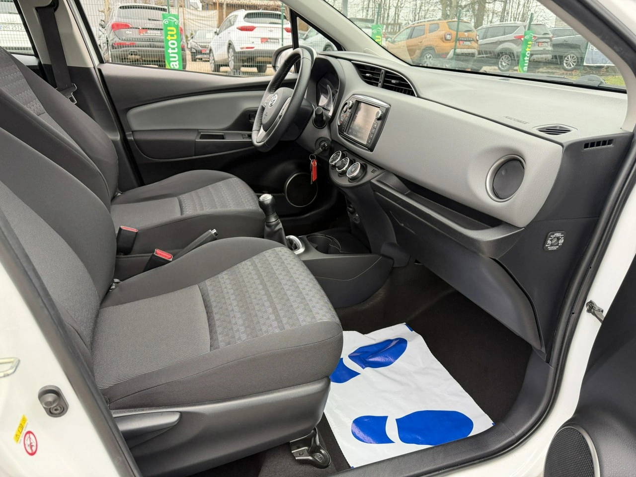 Toyota Yaris - Zdjęcie 31