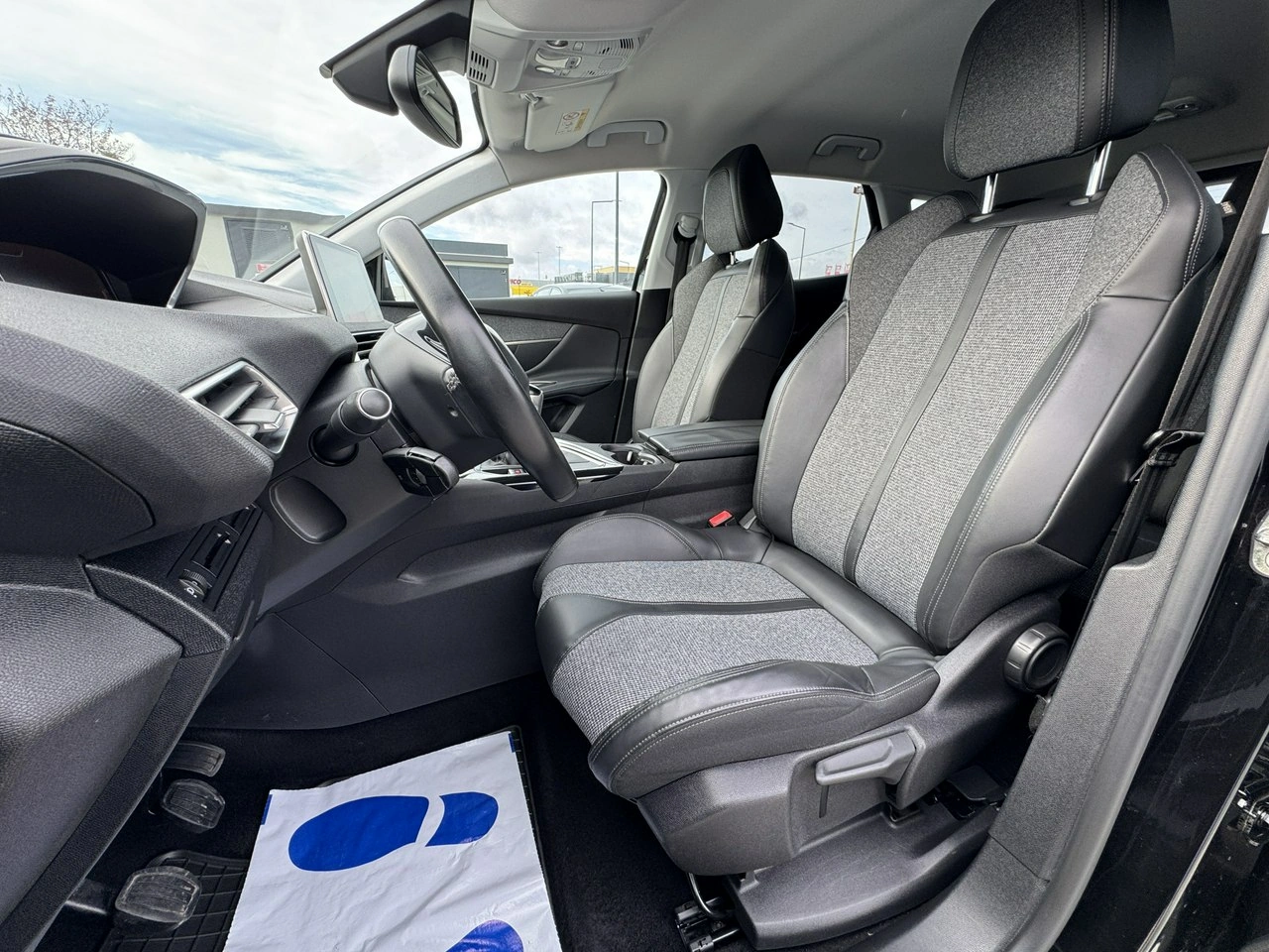 Peugeot 3008 - Zdjęcie 17