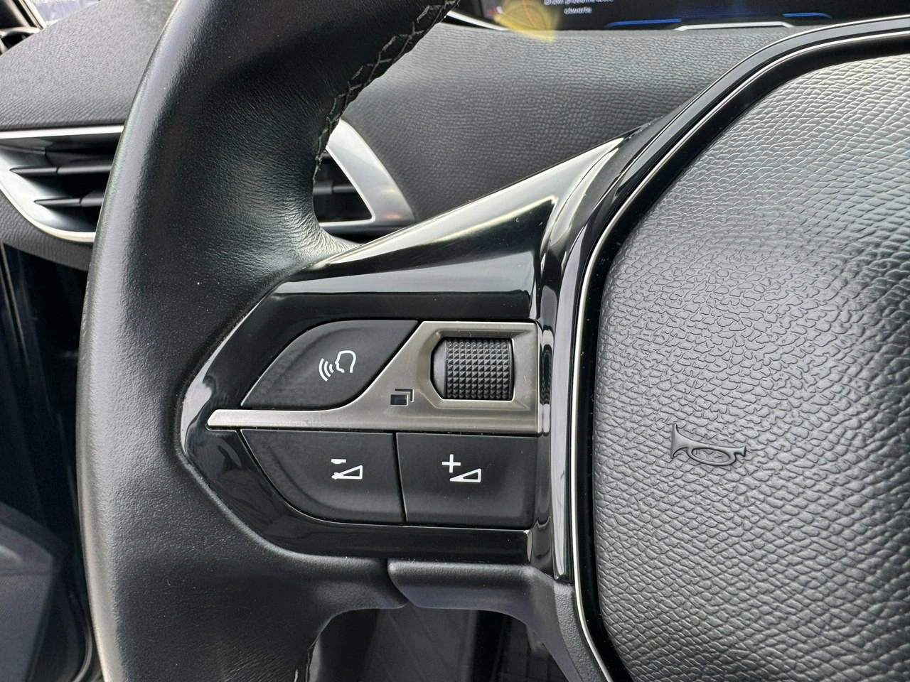 Peugeot 3008 - Zdjęcie 23